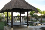 swimming-pool-just-few-meter-away-from-the-house